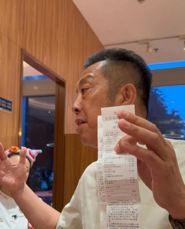 西贝冤不冤？起诉罗永浩到底谁能赢？预制菜之争或是行业破局契机